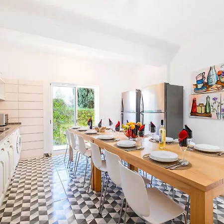 Villa In Gale Near Gale Beach With Pool فيلة البوفيرا